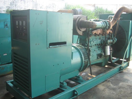 定西租赁发电机- 发电机碳刷磨损的原因是什么