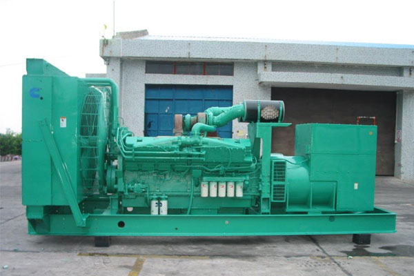 定西工厂发电机应急发电时如何更准确地检查发电机状态？