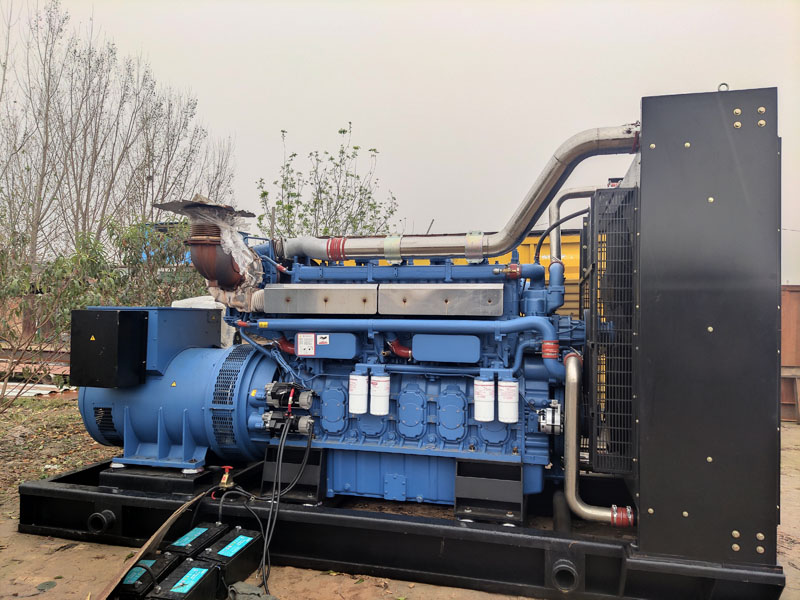 定西柴油发电机组更换机油时，应遵循哪些步骤？